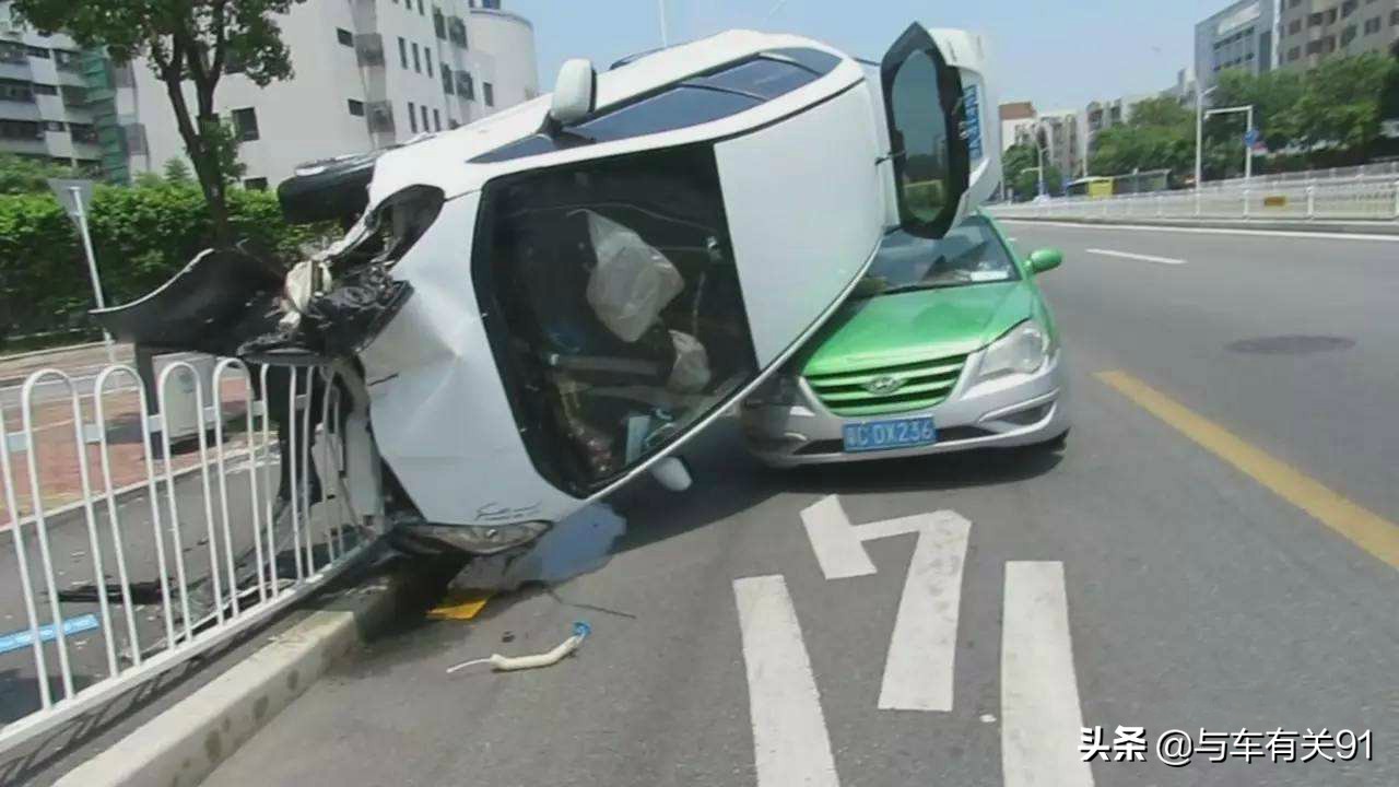 开车怕违章?这些冷门交规要知道,防不胜防的交通违章