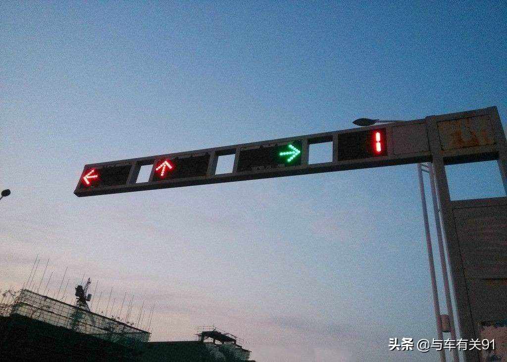 开车怕违章?这些冷门交规要知道,防不胜防的交通违章