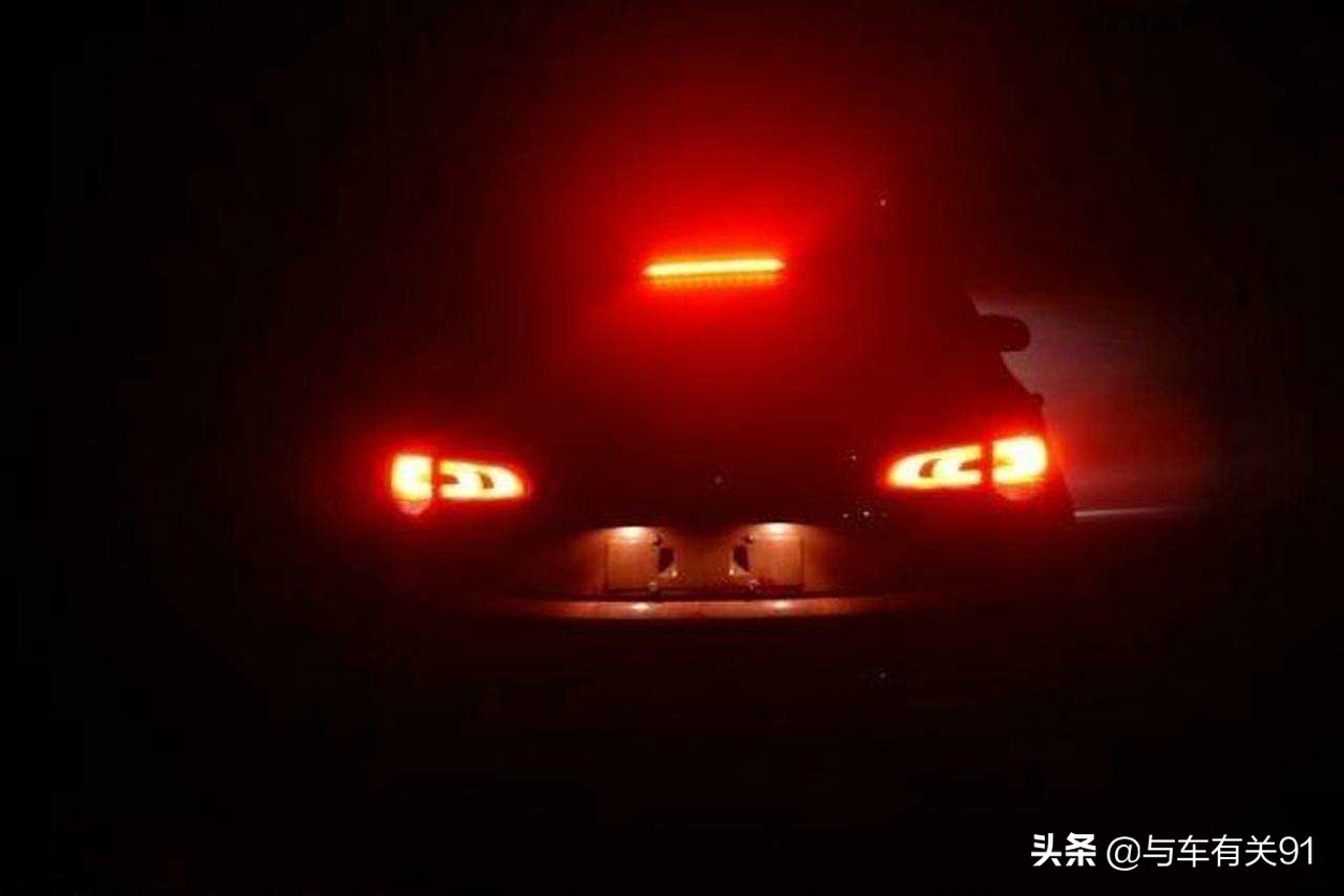 开车怕违章?这些冷门交规要知道,防不胜防的交通违章