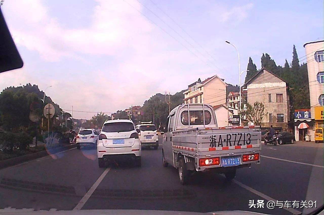 开车怕违章?这些冷门交规要知道,防不胜防的交通违章