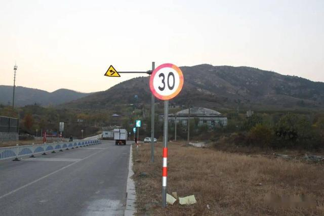 新规下违章摄像头对低速公路超速抓拍规则及限速原因