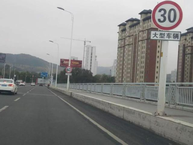 新规下违章摄像头对低速公路超速抓拍规则及限速原因