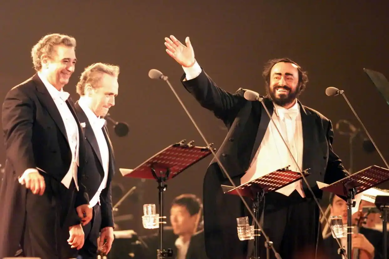 新华社大型纪录片盛会华章,带你回顾中国体育30多年奋进路