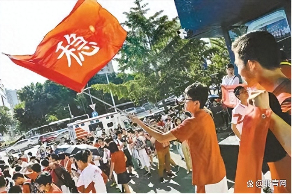 高考复读值不值？考生家长纠结拼一次还是选其他路