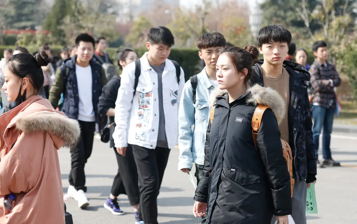 高考艺术生必看！艺考与高考区别及志愿选择要点